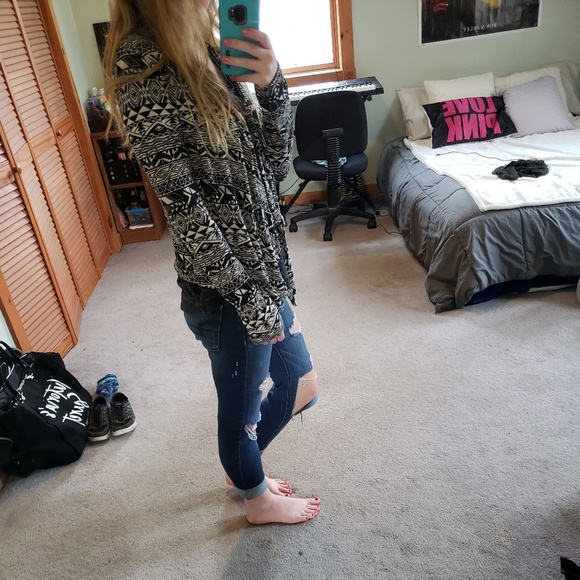 Patterned Cardigan, - Picture 2 of 3